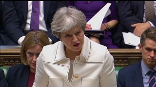 Theresa May defende no Parlamento ataque à Síria