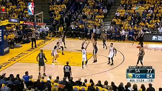 Play Off NBA: i Golden State warriors conVincono contro gli Spurs