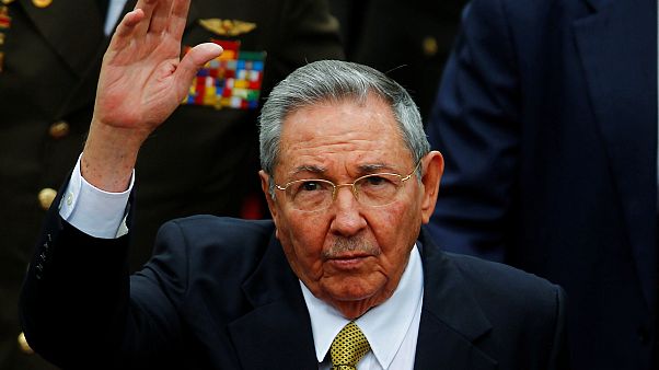 Raul Castro escolhe sucessor Raul Castro escolhe sucessor