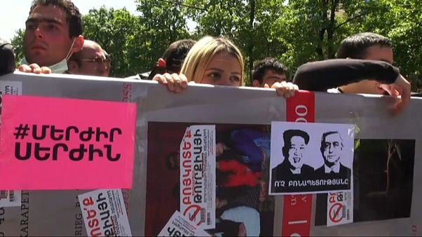 Ermenistan: Serkisyan'a karşı sokak gösterileri yayılıyor Ermenistan: Serkisyan'a karşı sokak gösterileri yayılıyor