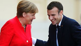 [ÉLŐ] Merkel és Macron Európa jövőjéről