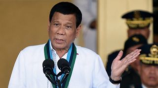 الفلبين تعين قادة الحرب على المخدرات في مراكز عليا