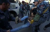 Задержание протестующих в Ереване