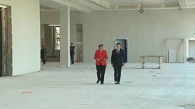 Berlin'de Merkel-Macron zirvesi