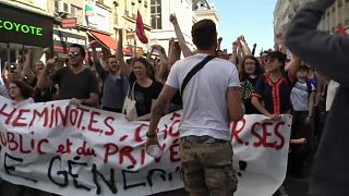 Fransa: Grevlere destek yetersiz