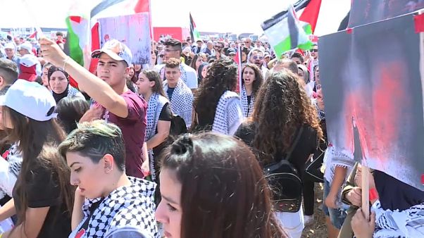 Israele, migliaia di arabi manifestanto per la Nakba, la "marcia del ritorno" Israele, migliaia di arabi manifestanto per la Nakba, la "marcia del ritorno"
