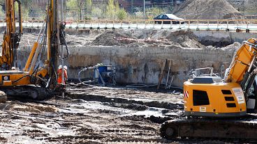 Mass evacuation in Berlin as WW2 bomb diffused