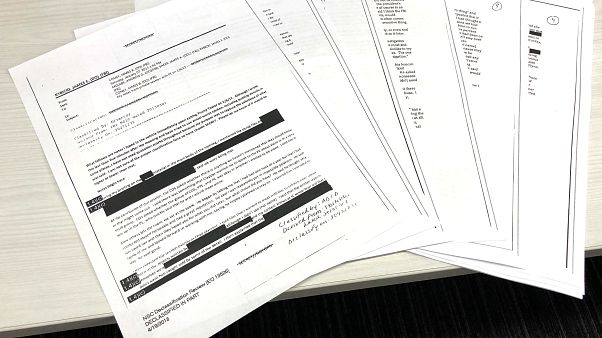تفاصيل جديدة عن مخاوف ترامب من التسريبات في مذكرات المدير السابق ل"اف بي أي" تفاصيل جديدة عن مخاوف ترامب من التسريبات في مذكرات المدير السابق ل"اف بي أي"
