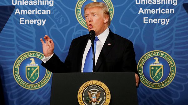 Трамп торгуется с ОПЕК Трамп торгуется с ОПЕК