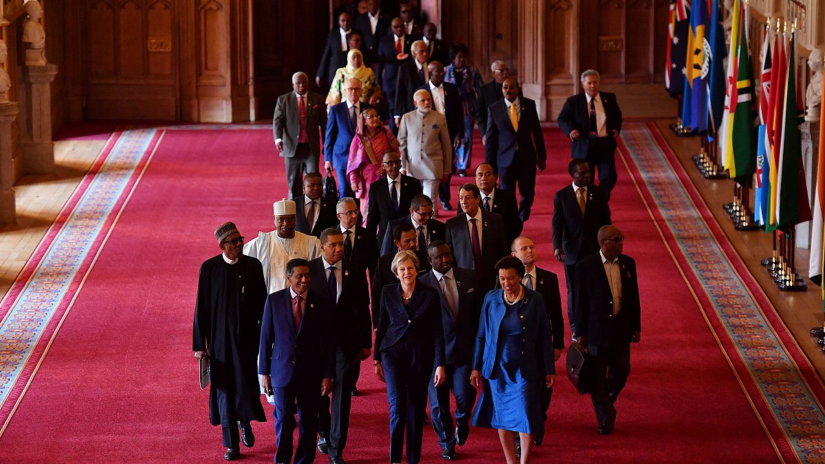 Главы правительств Содружества идут за британским премьером Терезой Мэй