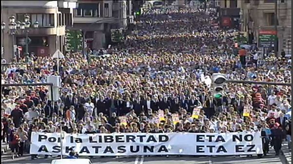 Spagna: Eta chiede scusa alle vittime Spagna: Eta chiede scusa alle vittime
