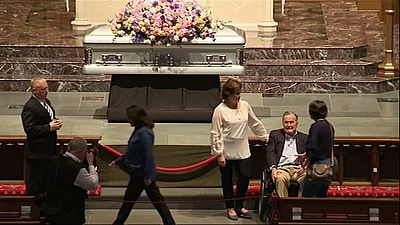 Miles de personas dan su último adiós a Barbara Bush
