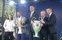 وصول كأس نهائي دوري الأبطال الأوروبية إلى العاصمة الأوكرانية