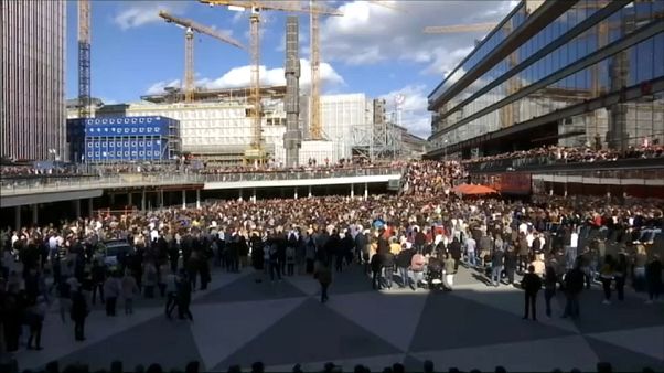 Memorial-dance per Avicii a Stoccolma Memorial-dance per Avicii a Stoccolma