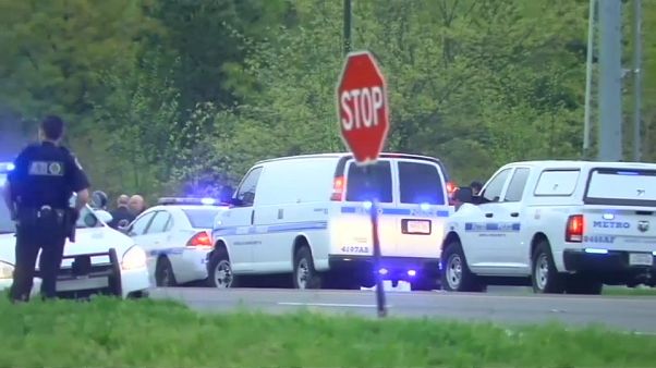 Fusillade : 4 morts dans le Tennessee Fusillade : 4 morts dans le Tennessee