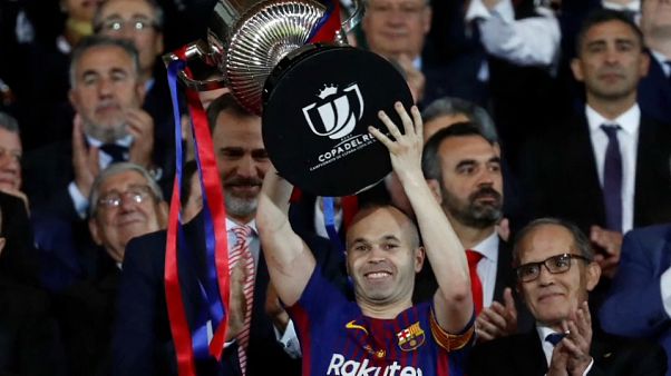 El Barcelona gana la Copa del Rey con homenaje de Iniesta al fútbol El Barcelona gana la Copa del Rey con homenaje de Iniesta al fútbol