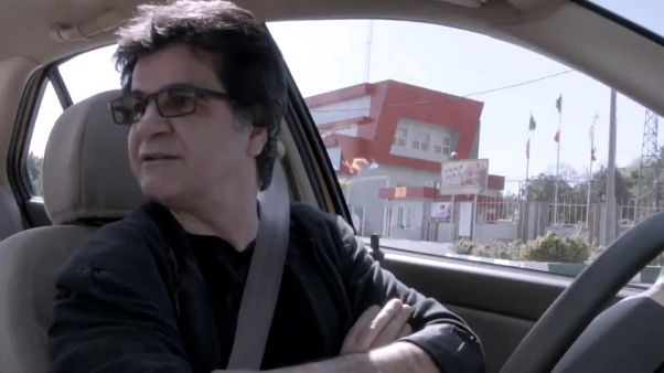 Pendientes en Cannes del director iraní Jafar Panahi Pendientes en Cannes del director iraní Jafar Panahi