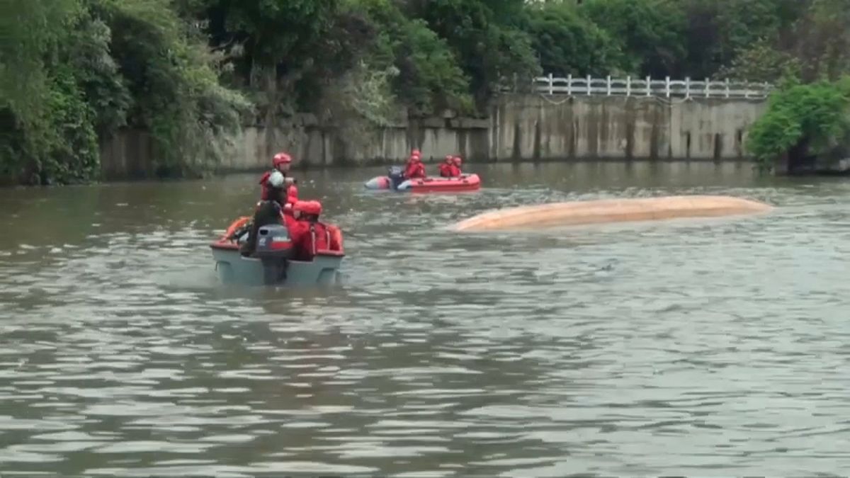 В Китае на воде погибли 15 человек