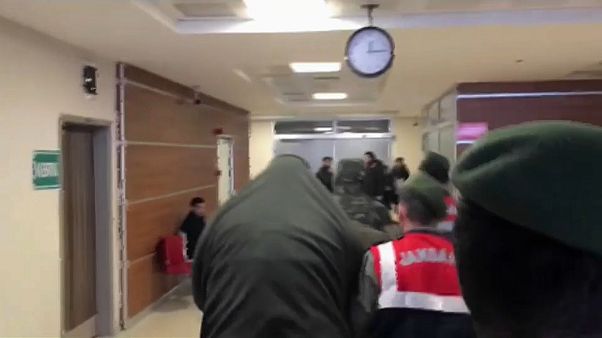 Griechenland lehnt "Gefangenenaustausch" mit der Türkei ab Griechenland lehnt "Gefangenenaustausch" mit der Türkei ab