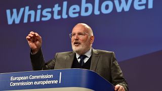 Comissão Europeia propõe lei para proteger os denunciantes
