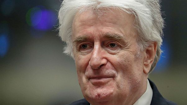Χάγη: Ξεκίνησε η δίκη του Κάρατζιτς σε δεύτερο βαθμό Χάγη: Ξεκίνησε η δίκη του Κάρατζιτς σε δεύτερο βαθμό