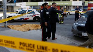 Homem detido após atropelar várias pessoas em Toronto