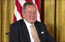 George Bush Senior ricoverato in condizioni critiche dopo i funerali della moglie