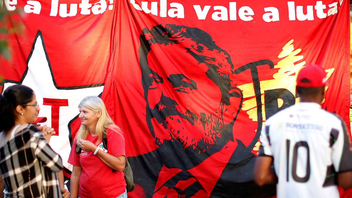 Lula pede ao PT que encontre outro candidato