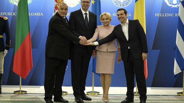 «Η ΕΕ και τα Δυτικά Βαλκάνια ανήκουν μαζί» «Η ΕΕ και τα Δυτικά Βαλκάνια ανήκουν μαζί»