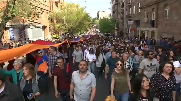 Armenian opposition calls rally as talks with government stall Armenian opposition calls rally as talks with government stall
