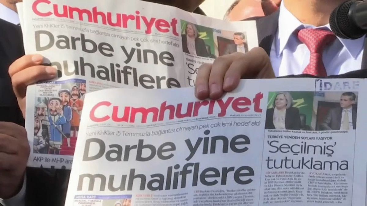 15 jailed in Cumhuriyet trial 
