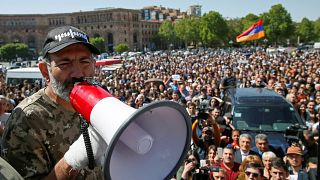 Ermenistan'da muhaliflerin adayı Paşinyan olacak