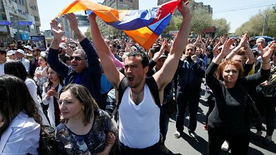 Υποστηρικτές του ηγέτη της αντιπολίτευσης Πασινιάν στους δρόμους του Ερεβάν