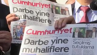 Cumhuriyet: Καταγγέλει φίμωση των ανεξάρτητων ΜΜΕ στην Τουρκία