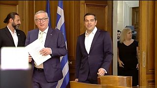 Juncker respalda la recuperación de Grecia
