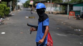 Estudiantes nicaragüenses atrincherados para exigir la salida de Ortega