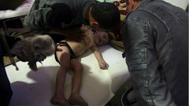 روسيا تقدم سوريين من الغوطة الشرقية لمنظمة حظر الأسلحة الكيميائية روسيا تقدم سوريين من الغوطة الشرقية لمنظمة حظر الأسلحة الكيميائية