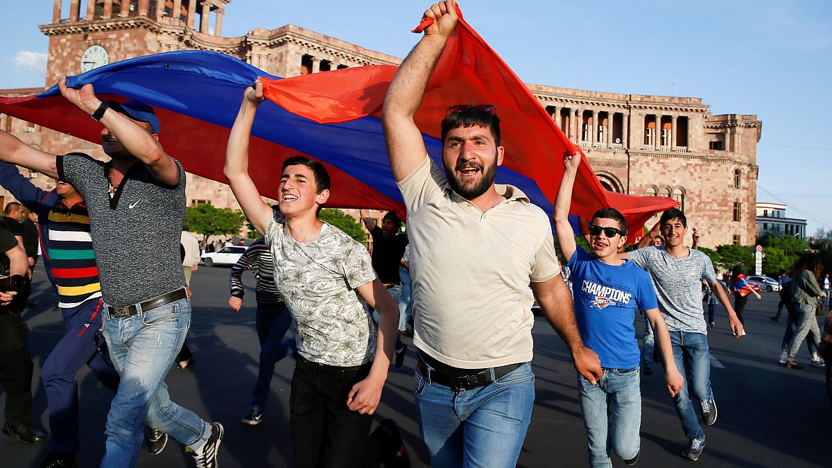 Πρωτομαγιά η εκλογή πρωθυπουργού στην Αρμενία 