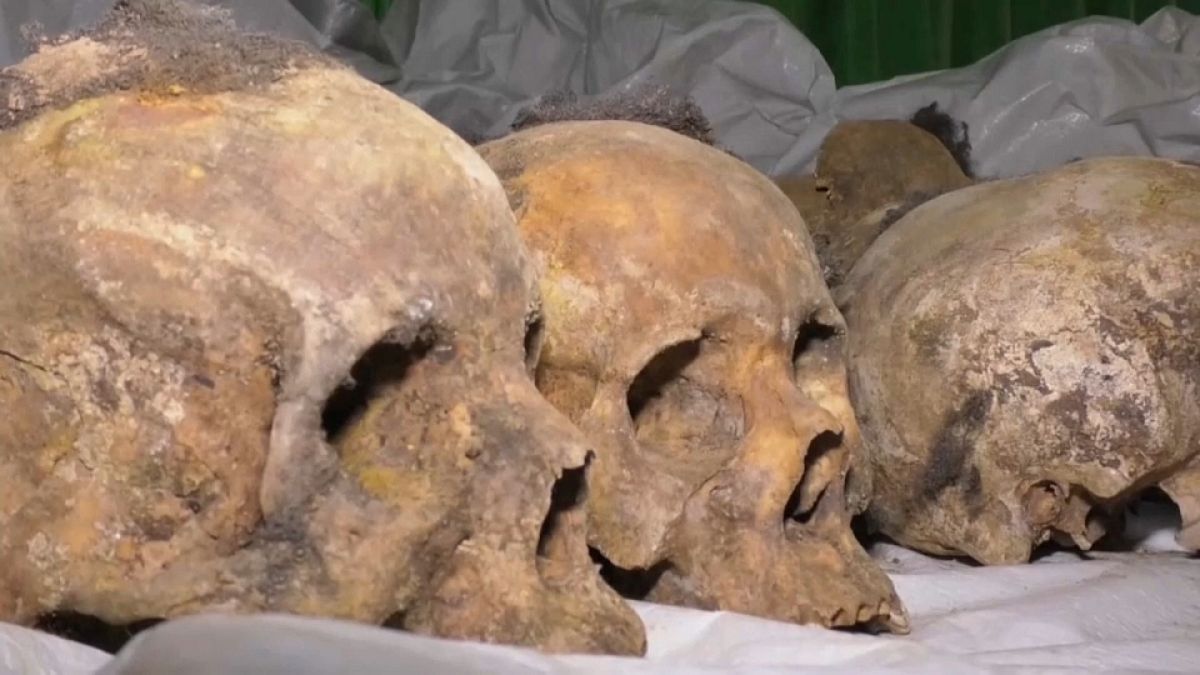 Massengräber in Ruanda gefunden