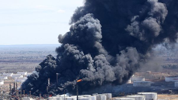 ΗΠΑ: Έκρηξη σε διυλιστήριο πετρελαίου με 11 τραυματίες ΗΠΑ: Έκρηξη σε διυλιστήριο πετρελαίου με 11 τραυματίες