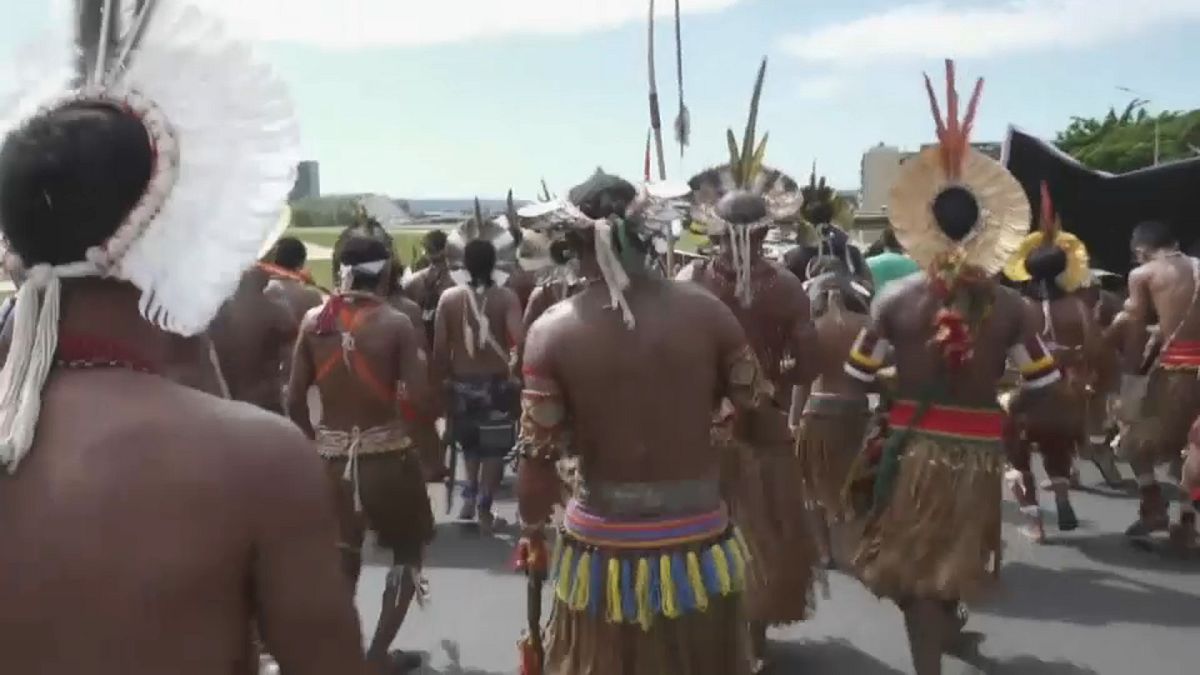 Índios protestam em Brasília