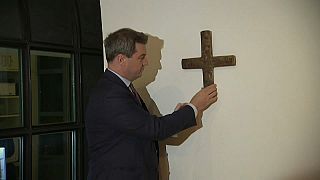 Petição contra o crucifixo