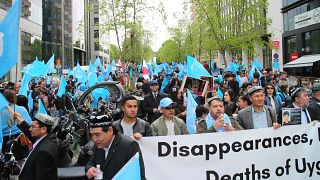 Brüksel'de Uygur Türkleri Çin’i protesto etti