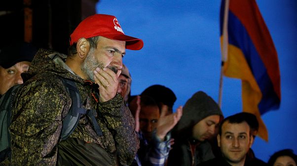 Ermenistan halkı topyekün değişimde ısrarlı Ermenistan halkı topyekün değişimde ısrarlı