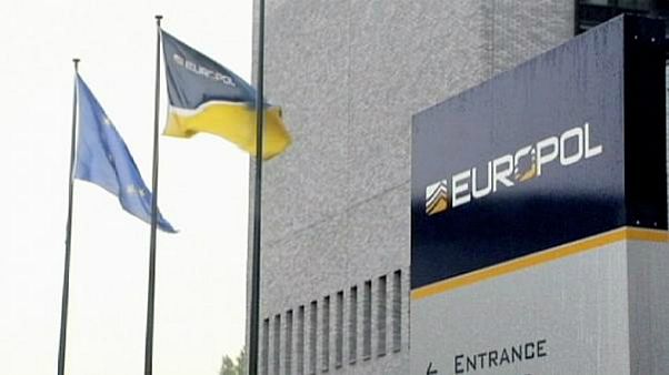 Στο στόχαστρο της Europol η προπαγάνδα του «Ισλαμικού Κράτους» Στο στόχαστρο της Europol η προπαγάνδα του «Ισλαμικού Κράτους»