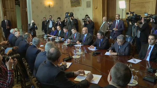Cumbre tripartita por una solución en Siria Cumbre tripartita por una solución en Siria