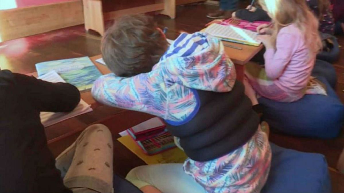 استفاده از جلیقۀ ماسه‌ای در مدارس آلمان برای آرام کردن کودکان بیش فعال