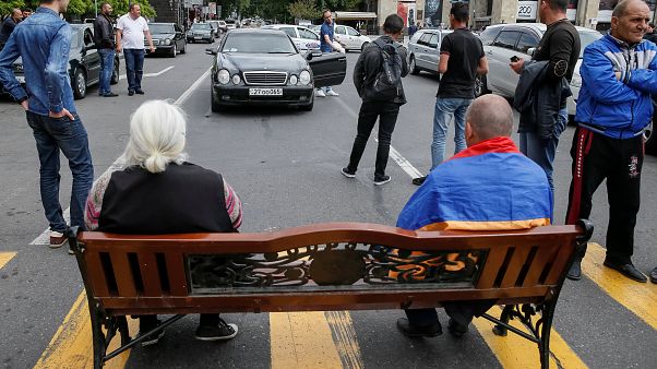 Чего хотят сторонники революции в Армении? Чего хотят сторонники революции в Армении?