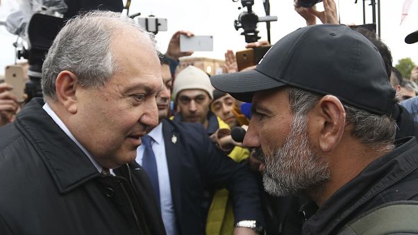 President Sarkissian speaks with opposition MP Pashinyan President Sarkissian speaks with opposition MP Pashinyan
