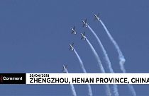 Beeindruckende Stunts bei der Zhengzhou Airshow